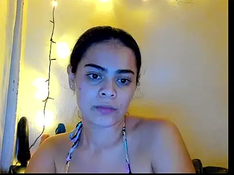 Antonella_Gomez22 webcam