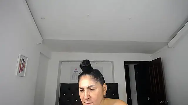 mature_bigboobs10 webcam