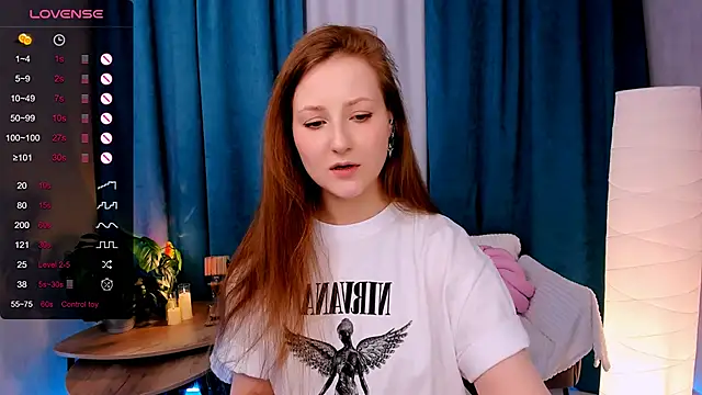 velvet_cherry_ webcam