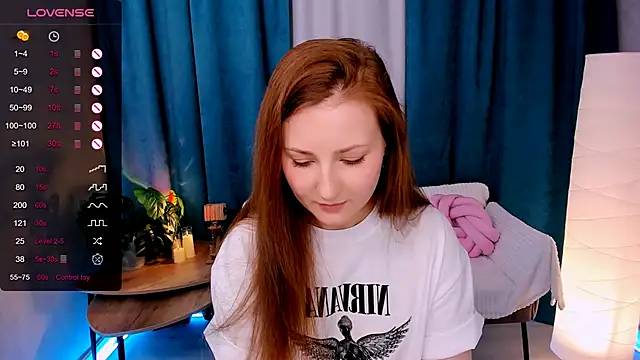 velvet_cherry_ webcam