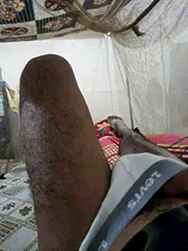 MATURE_INDIAN_BOSS4 webcam