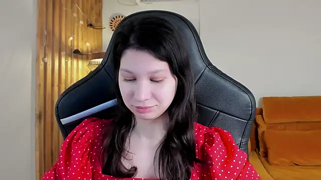 SaraDenars webcam stripchat model stream image