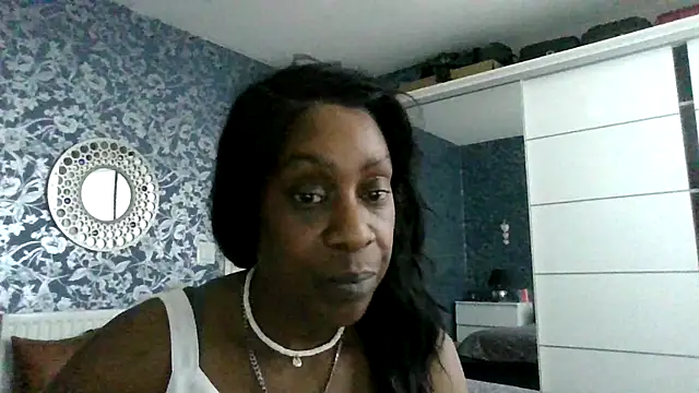 Ebony-SultryX webcam
