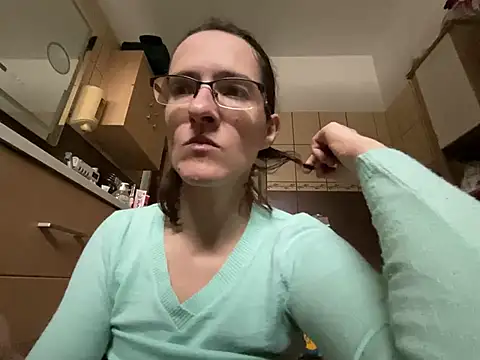 ___horny_mountain_girl_ webcam