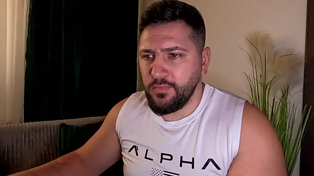 Gold_Alpha_Boy webcam