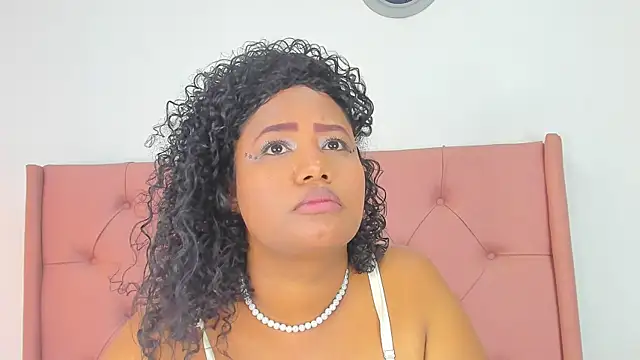 Belle_Brunette webcam