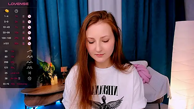 velvet_cherry_ webcam