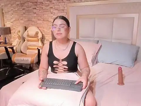 _Nikky_hearts webcam