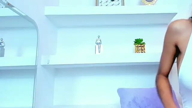 IsabellaMonet webcam