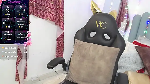 lakshmiraniii webcam