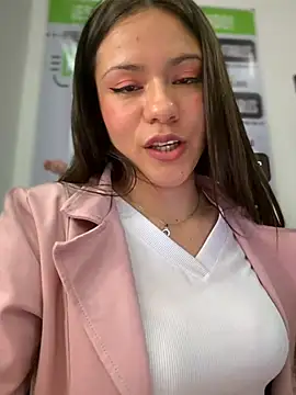 CHARLOTTE__05 webcam