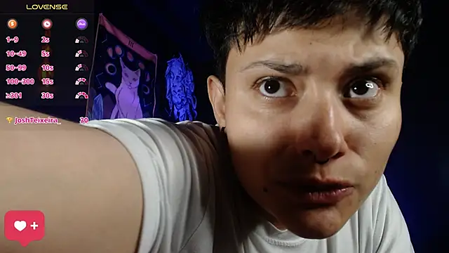 girl_intense444 webcam