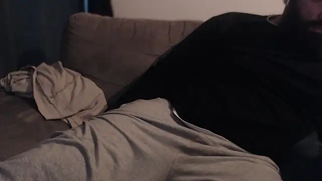 hugemachohandsome webcam