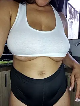 karla-bruni - Karla-bruni's free webcam - UK Sex Cams