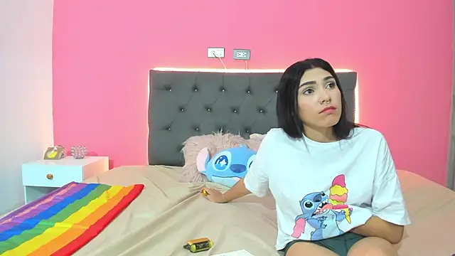 ariloe_quintero - Ariloe_quintero's free webcam - UK Sex Cams