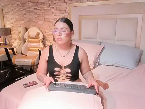 _Nikky_hearts webcam