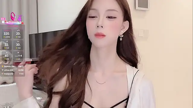 美女Nebula-qiu在线直播