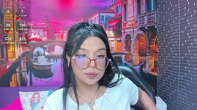 Small_naughty_ webcam