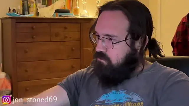 beardedfantasydaddy webcam