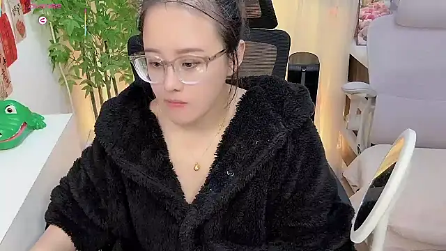 newoneto - NEWONETO's free webcam - UK Sex Cams