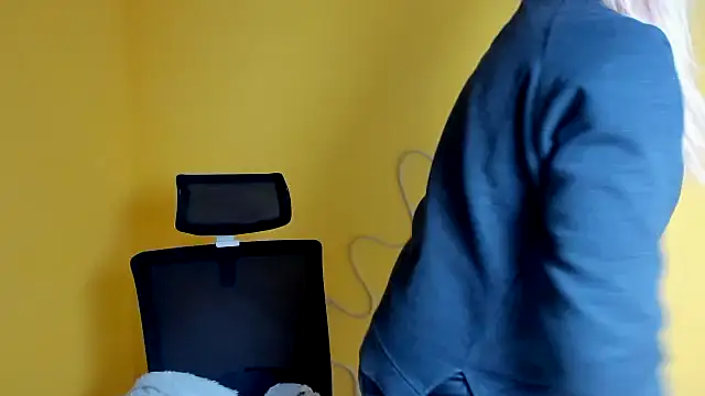 madonna_fire - Madonna_Fire's free webcam - UK Sex Cams