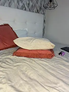 krisstenSantos webcam