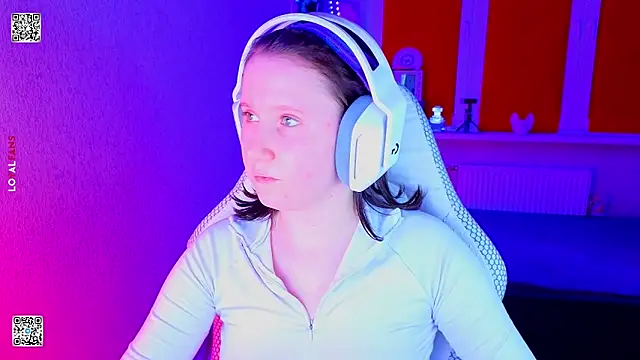 mon_lola (G young) - 🥵I'm attacking your dick 🥵