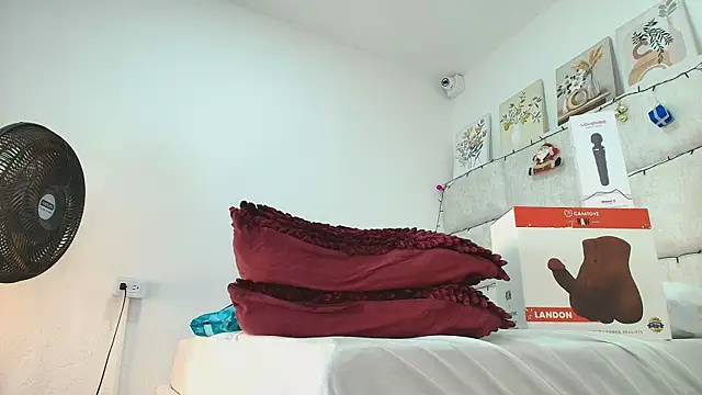 elizawiliamst webcam