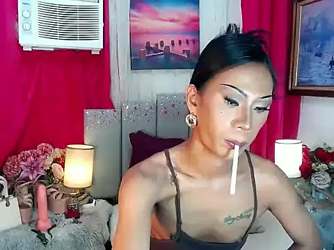 Tarah_MC_Collins webcam