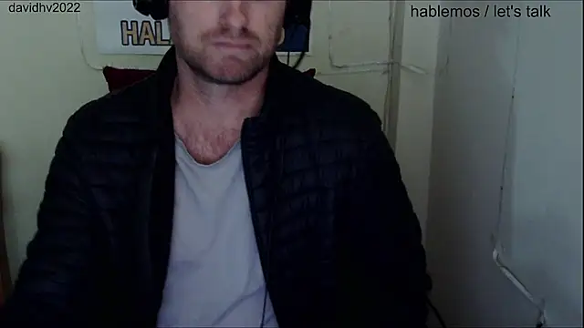 davidhv2022 - Davidhv2022's free webcam