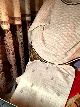 Webcam Model (Lydia-a)  is live.Free join now!