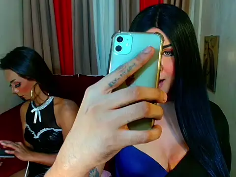 Incredible_Shemale webcam