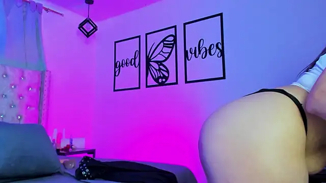 nicolee_millerr webcam