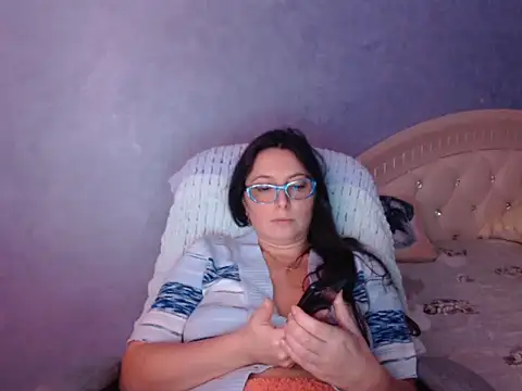 LuckyLisa23 webcam