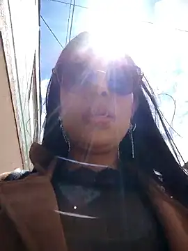 astrid-- (G young) - Stick my tits out the window 😈🥵