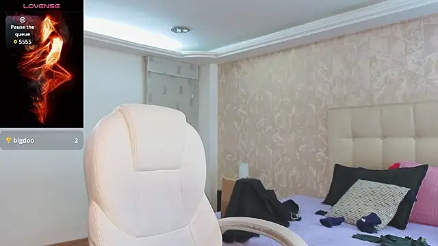 _sharlotte777 webcam