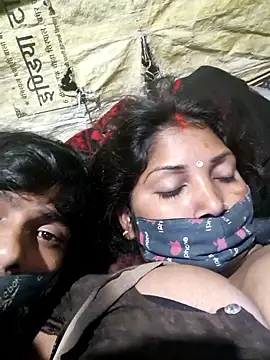 Indiandesicouple155 webcam