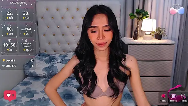 megumishemale_x webcam