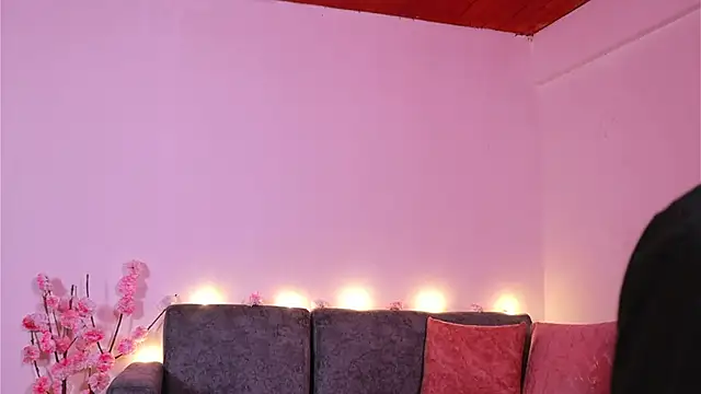 kathieandpovcock1 webcam