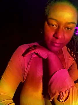 Webcam Model (GoddessHotCoCo)  is live.Free join now!