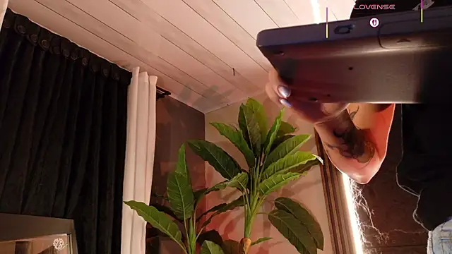 La_Diabla_111_ webcam stripchat model stream image