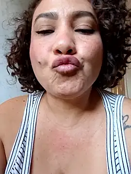 juliramirez (F milf) - Show ass