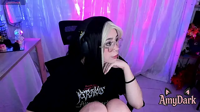 _AmyDark webcam