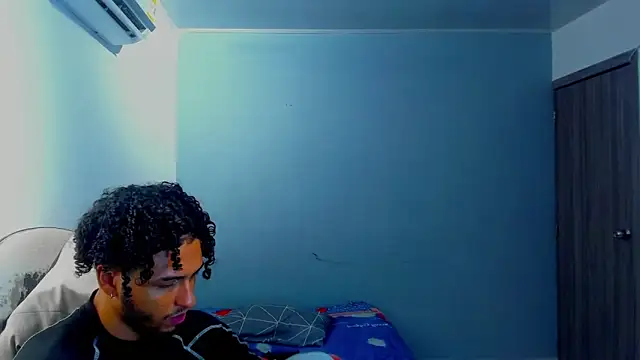 Kris_Khalifa69 webcam