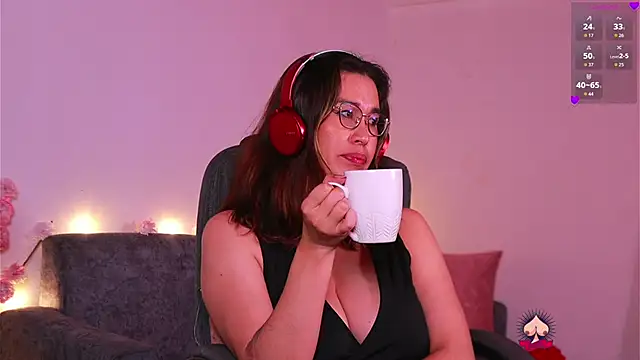 kathieandpovcock1 webcam