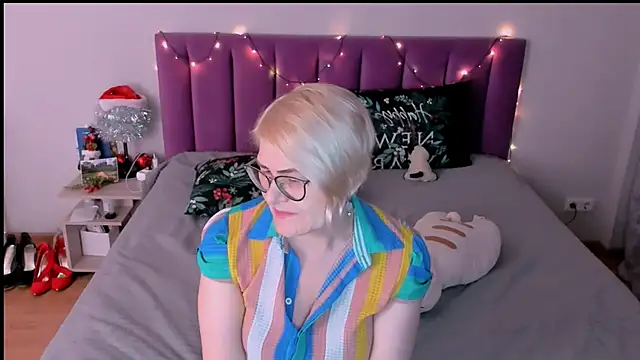 sabrinamacmarren webcam