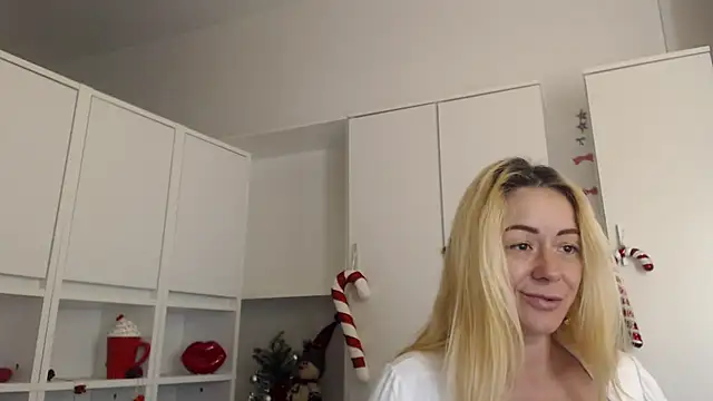 _karolynesyera_ webcam