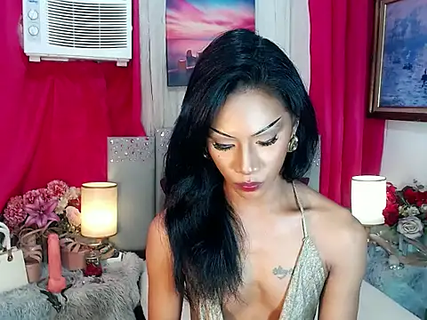 Tarah_MC_Collins webcam