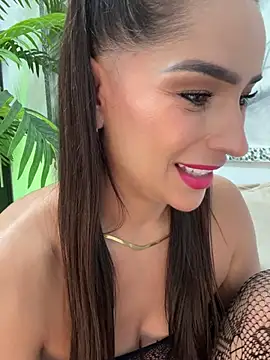 Webcam Model (Mau_White)  is live.Free join now!