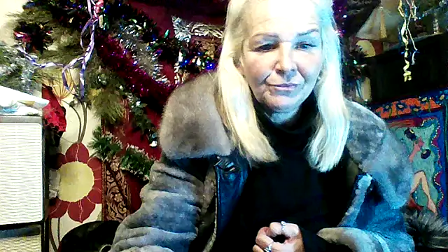 Webcam Model (CassandraSandra44)  is live.Free join now!